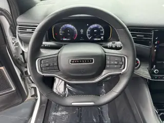 Jeep Wagoneer L 2024 4x4 Serie II 4 puertas SUV