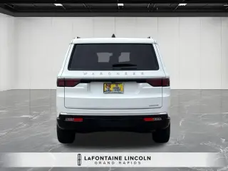 Jeep Wagoneer L 2024 4x4 Serie II 4 puertas SUV