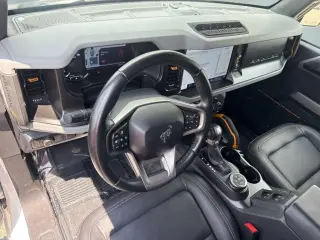 Ford Bronco 2023 4x4 Badlands Avanzado 4 puertas SUV