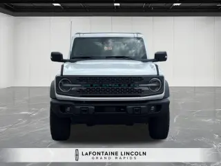 Ford Bronco 2023 4x4 Badlands Avanzado 4 puertas SUV