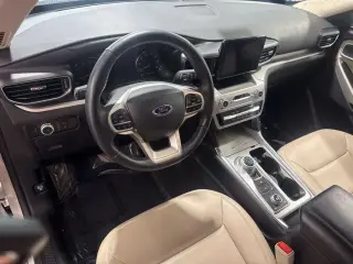 Ford Explorer 2023 AWD XLT 4 puertas SUV