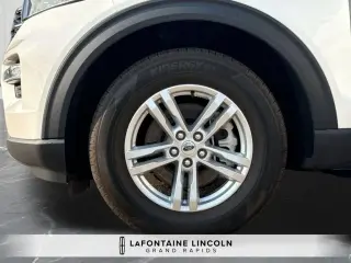 Ford Explorer 2023 AWD XLT 4 puertas SUV