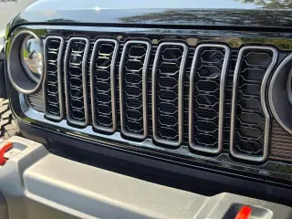 Jeep Gladiator 2024 4x4 Mojave 4 puertas Crew Cab 5.0 pies. SB