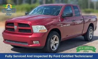 Ram 1500 2012 4x2 ST Cabina Cuádruple de 4 puertas, 6.3 pies. Caja Corta Pickup