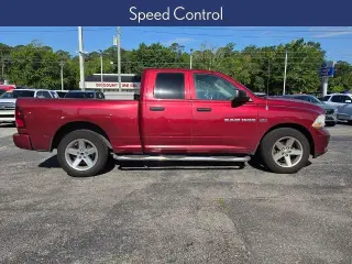 Ram 1500 2012 4x2 ST Cabina Cuádruple de 4 puertas, 6.3 pies. Caja Corta Pickup