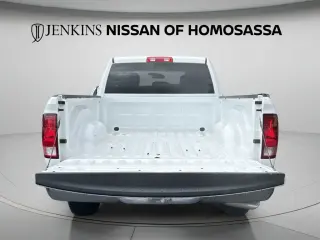 Ram 1500 Classic 2024 4x2 SLT Cabina Cuádruple de 4 puertas con caja de 6.3 pies