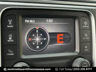 Ram 1500 Classic 2024 4x2 SLT Cabina Cuádruple de 4 puertas con caja de 6.3 pies
