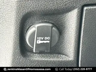 Ram 1500 Classic 2024 4x2 SLT Cabina Cuádruple de 4 puertas con caja de 6.3 pies