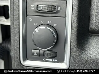 Ram 1500 Classic 2024 4x2 SLT Cabina Cuádruple de 4 puertas con caja de 6.3 pies