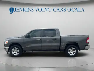 Ram 1500 2020 4x2 Big Horn 4 puertas Cabina Crew 5.6 pies. SB Pickup