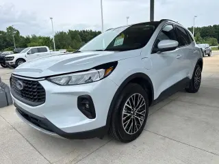 Ford Escape Híbrido Enchufable 2025 PHEV 4 puertas SUV