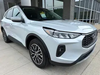 Ford Escape Híbrido Enchufable 2025 PHEV 4 puertas SUV