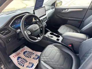 Ford Escape Híbrido 2023 AWD Platinum 4 puertas SUV