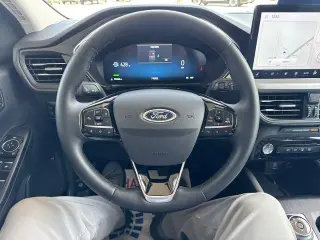 Ford Escape Híbrido 2023 AWD Platinum 4 puertas SUV