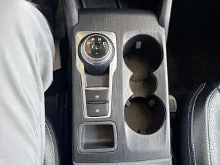 Ford Escape Híbrido 2023 AWD Platinum 4 puertas SUV