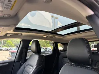 Ford Escape Híbrido 2023 AWD Platinum 4 puertas SUV