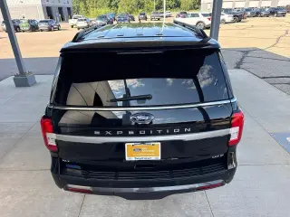 Ford Expedition MAX 2023 4x4 XLT 4 puertas SUV