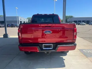 Ford F-150 2022 4x4 XLT 4 puertas SuperCrew 5.5 pies. SB