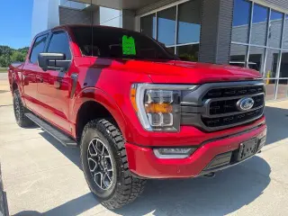 Ford F-150 2022 4x4 XLT 4 puertas SuperCrew 5.5 pies. SB