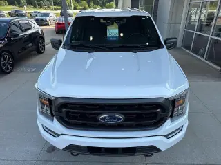 Ford F-150 2023 4x4 XLT 4 puertas SuperCrew 5.5 pies. SB