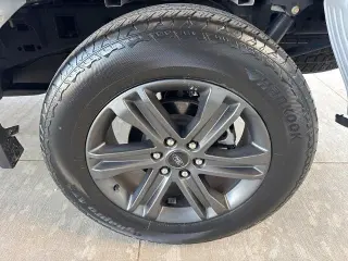 Ford F-150 2023 4x4 XLT 4 puertas SuperCrew 5.5 pies. SB