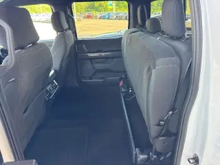Ford F-150 2023 4x4 XLT 4 puertas SuperCrew 5.5 pies. SB