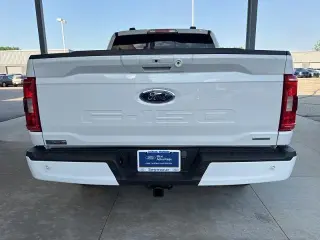 Ford F-150 2023 4x4 XLT 4 puertas SuperCrew 5.5 pies. SB