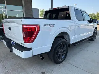 Ford F-150 2023 4x4 XLT 4 puertas SuperCrew 5.5 pies. SB