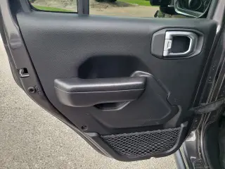 Jeep Wrangler Unlimited 2020 4x4 Sport 4 puertas SUV
