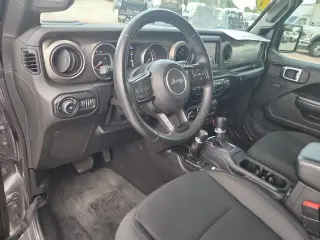 Jeep Wrangler Unlimited 2020 4x4 Sport 4 puertas SUV