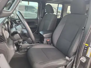 Jeep Wrangler Unlimited 2020 4x4 Sport 4 puertas SUV