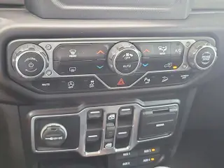 Jeep Wrangler Unlimited 2020 4x4 Sport 4 puertas SUV