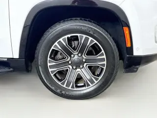 Jeep Wagoneer L 2023 Serie II 4x4 4 puertas SUV