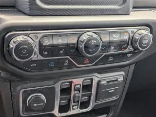 Jeep Wrangler 2023 4x4 Willys 4xe 4 puertas SUV