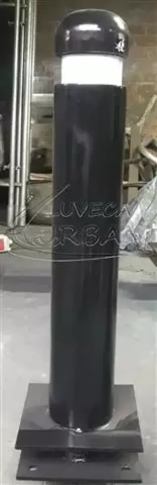 POSTES Y BANCAS PARA PLAZAS