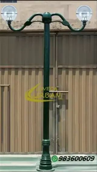 POSTES Y BANCAS PARA PLAZAS