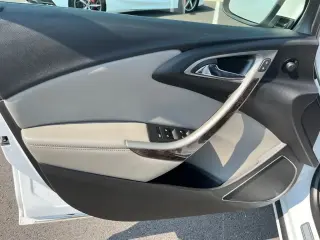 Buick Verano 2012 Grupo de Conveniencia 4 puertas Sedan