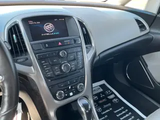 Buick Verano 2012 Grupo de Conveniencia 4 puertas Sedan