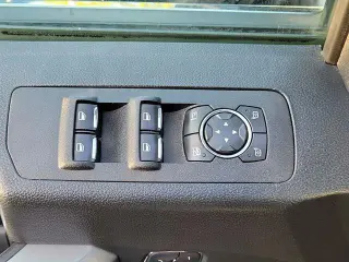 Ford F-150 2016 4x4 Platinum 4 puertas SuperCrew 5.5 pies. SB