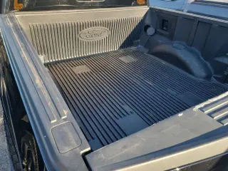Ford F-150 2018 4x4 XLT 4 puertas SuperCrew 5.5 pies SB