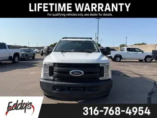 Ford F-250 Super Duty 2018 4x2 XL 4 puertas Cabina Doble batea de 6.8 pies