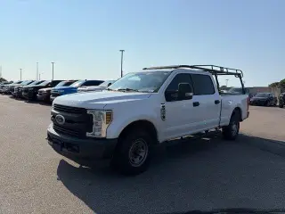 Ford F-250 Super Duty 2018 4x2 XL 4 puertas Cabina Doble batea de 6.8 pies