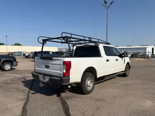 Ford F-250 Super Duty 2018 4x2 XL 4 puertas Cabina Doble batea de 6.8 pies