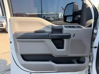 Ford F-250 Super Duty 2018 4x2 XL 4 puertas Cabina Doble batea de 6.8 pies