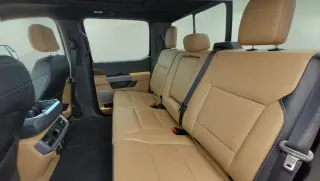 Ford F-150 2023 4x4 Lariat 4 puertas SuperCrew 5.5 pies. SB