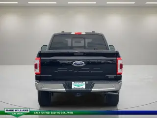 Ford F-150 2023 4x4 Lariat 4 puertas SuperCrew 5.5 pies. SB