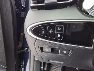Genesis GV70 2025 AWD 2.5T Estándar 4 puertas SUV