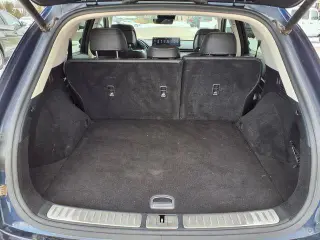 Genesis GV70 2025 AWD 2.5T Estándar 4 puertas SUV