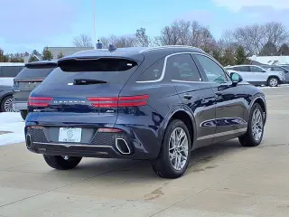 Genesis GV70 2025 AWD 2.5T Estándar 4 puertas SUV