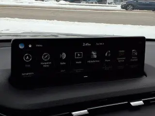 Genesis GV70 2025 AWD 2.5T Estándar 4 puertas SUV